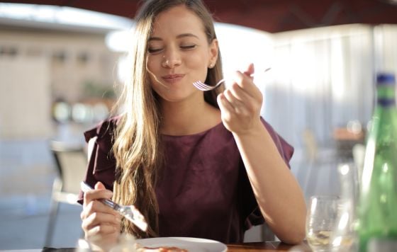 Tendencia gastronómica female connoisseurs