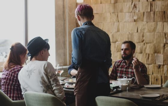 equipo de trabajo para administrar restaurantes